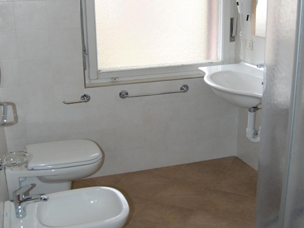 B&B Villa Ursula Моена Стая снимка
